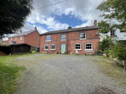 Pant-Y-Dwr, Rhayader