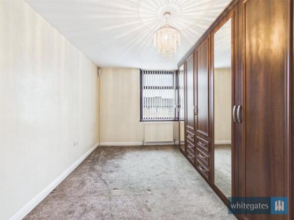 5 bed Terraced for sale Image 11