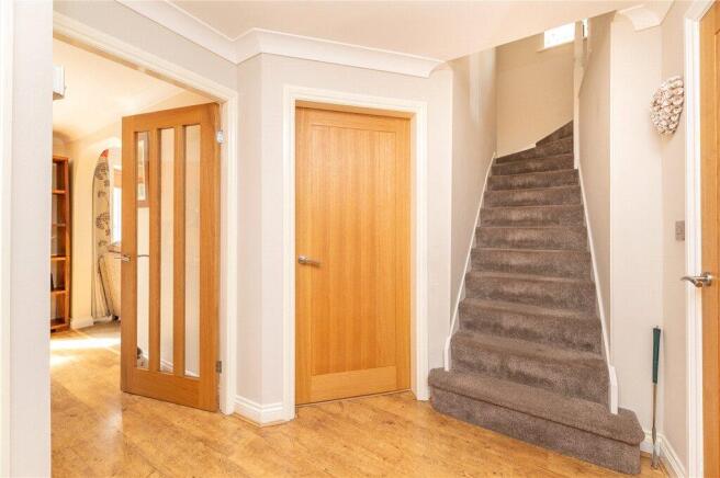 4 bed Detached for sale Image 12