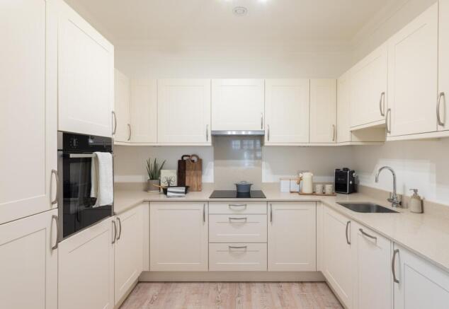 Renaissance, Sandbanks Road, Poole photo 4