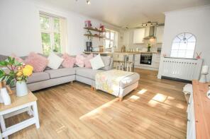 Flat 8, 141, Regents Park Road, Southampton SO15 8NA