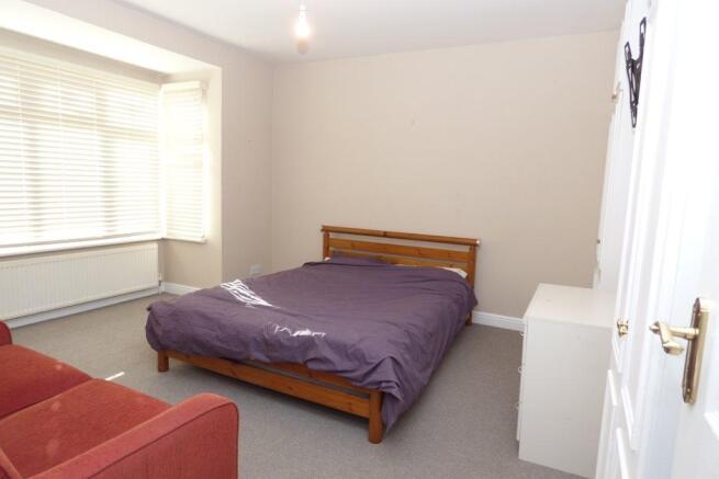 Daws Heath Road, bed