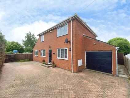 Lynton Avenue, Wakefield, WF3
