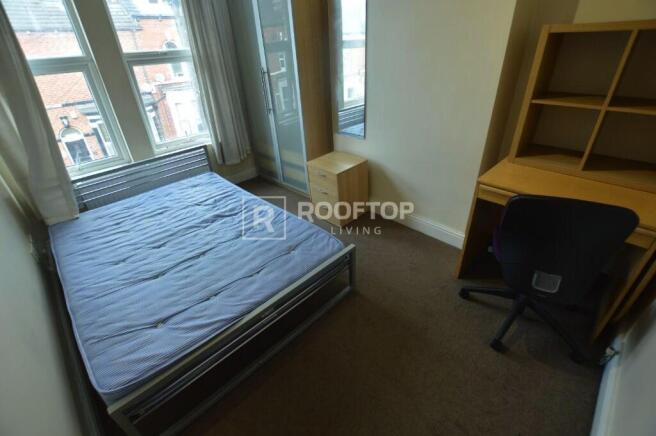 6 bed House to rent Image 7