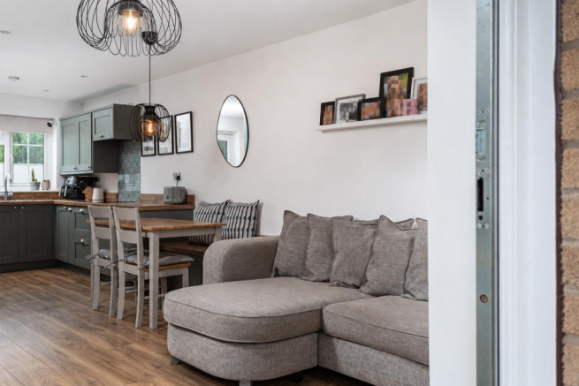 2 bed Terraced for sale Image 11