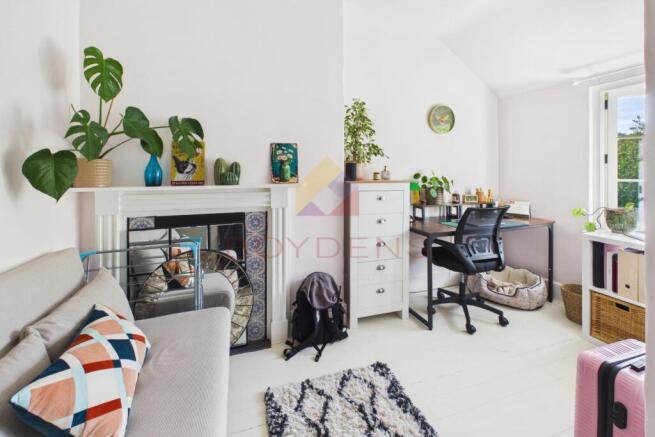 Photo 3