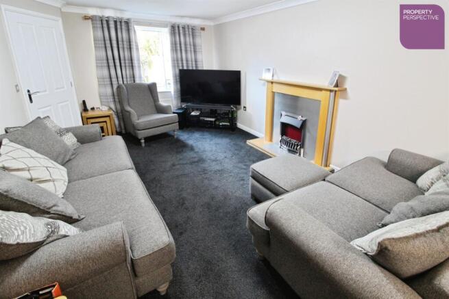 Lounge Dining