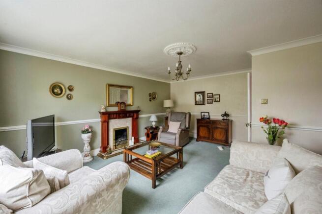 3 bed Detached for sale Image 4