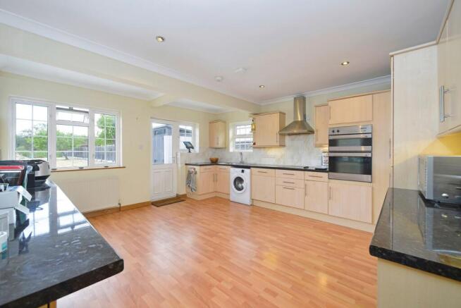 Kitchen/Dining Room