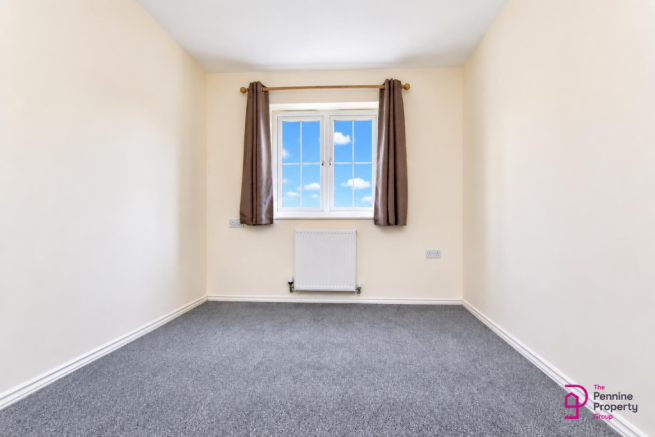 3 bed Terraced for sale Image 9