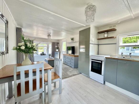 Kitchen/Diner & Lounge