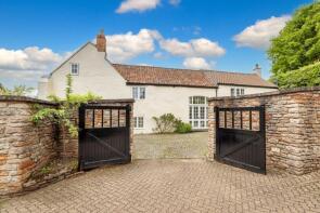 5 Tudor Cottage, St Thomas Street, Wells BA5 2UU