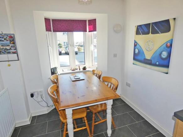2285diningarea2.jpg