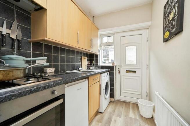 3 bed Terraced for sale Image 5