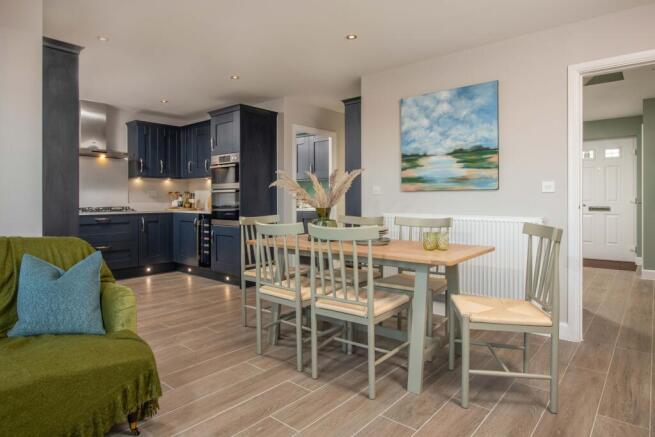 Constable Gardens Winstone Kitchen diner