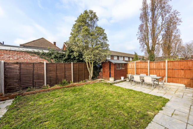 9 Avondale Gardens 07