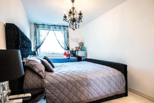 Bedroom..jpg