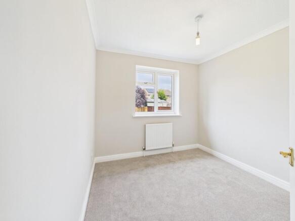 2 bed Semi-Detached for sale Image 11