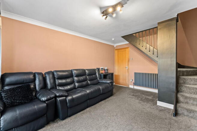 3 bed Semi-Detached for sale Image 10