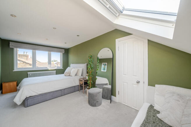 1437839-17-69d69b...