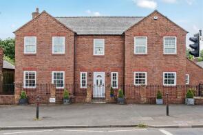 The Front House, Lower Farm, Knockin SY10 8HJ