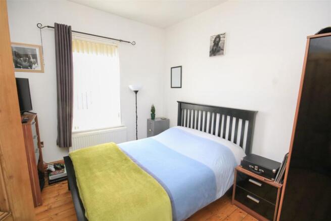 BEDROOM 2