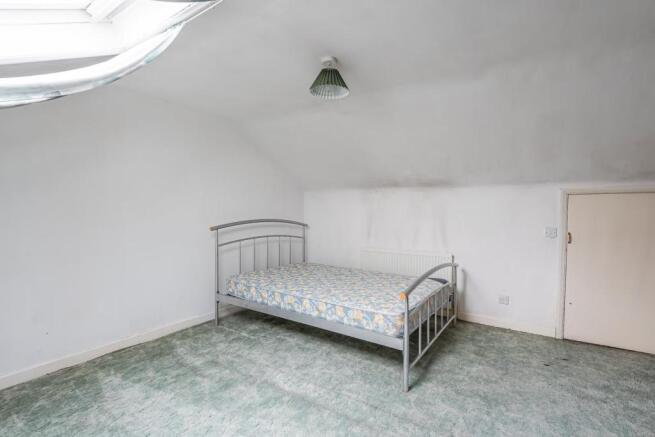 LOFT ROOM