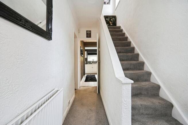 3 bed Semi-Detached for sale Image 9