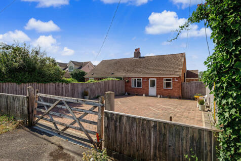 Oxford Road, Farmoor, Oxfordshire