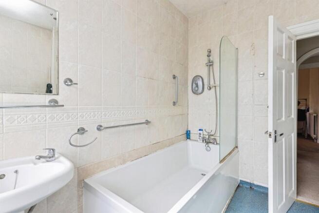 2 bed Semi-Detached for sale Image 9
