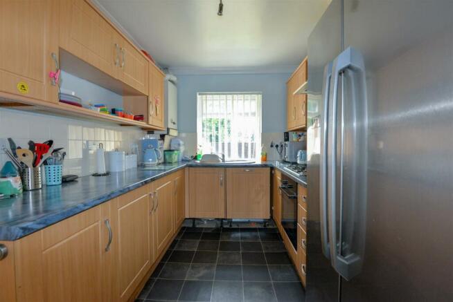 Kitchen 1.jpg