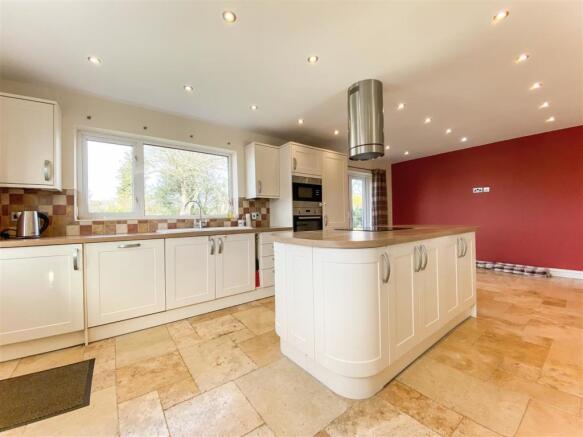Modern Fitted Kitchen