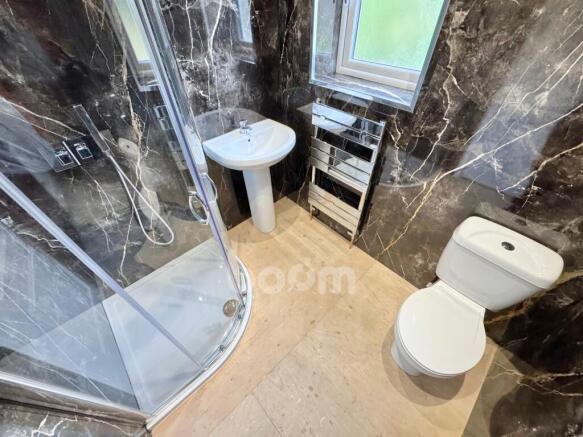 Townhead Street, Cumnock shower room