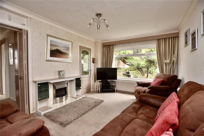 Turf Park Road, Royton, Oldham, Greater Manchester, OL2 photo 4