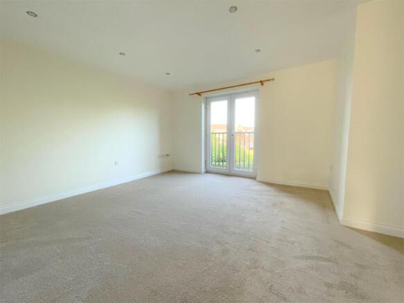 Lounge/Dining area