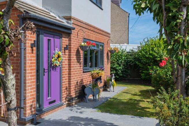 4 bed Detached for sale Image 11