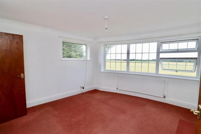 3 bed Detached to rent Image 7