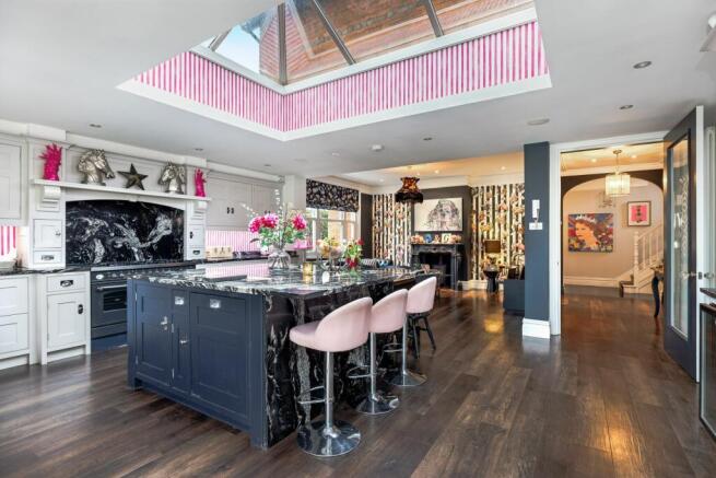 breakfast bar