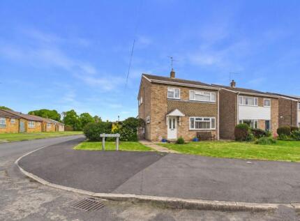 Westfield Road, Yaxley, PE7