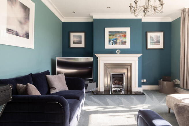 5 bed Semi-Detached for sale Image 10