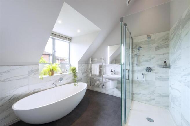 En-Suite Bathroom