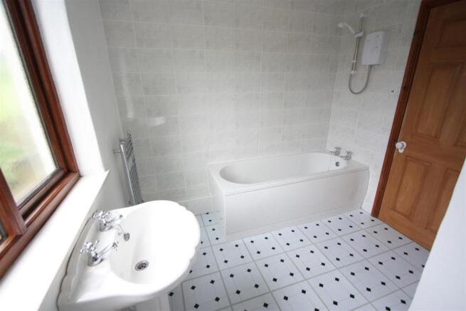 Angarrek Bathroom