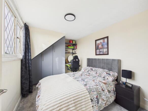 4 bed Detached for sale Image 12