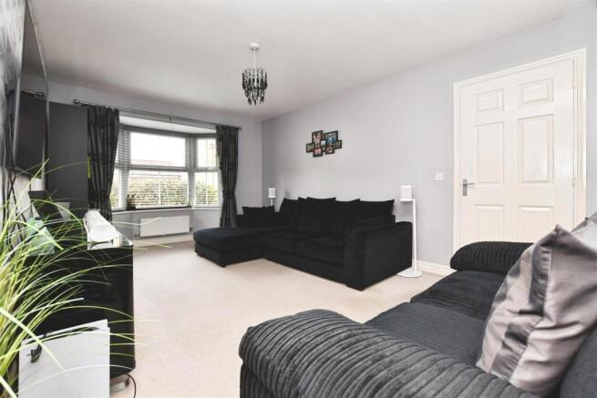 4 bed Detached for sale Image 7