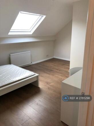 2 bed Maisonette to rent Image 6