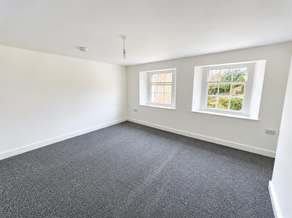 Bedroom 1 (1/2)