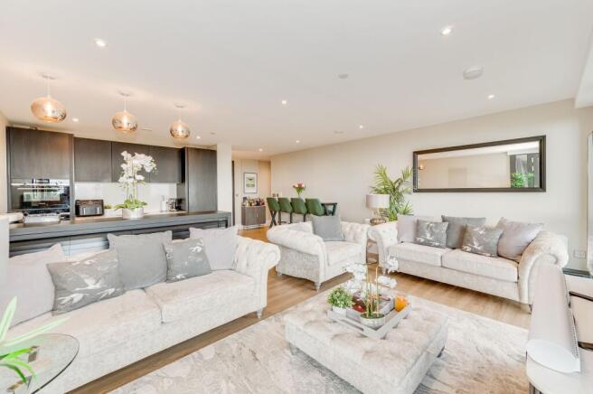 OPEN PLAN KITCHEN, DINER AND LIVING ROOM