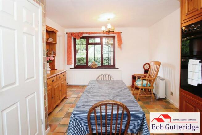 FITTED KITCHEN/DINING ROOM