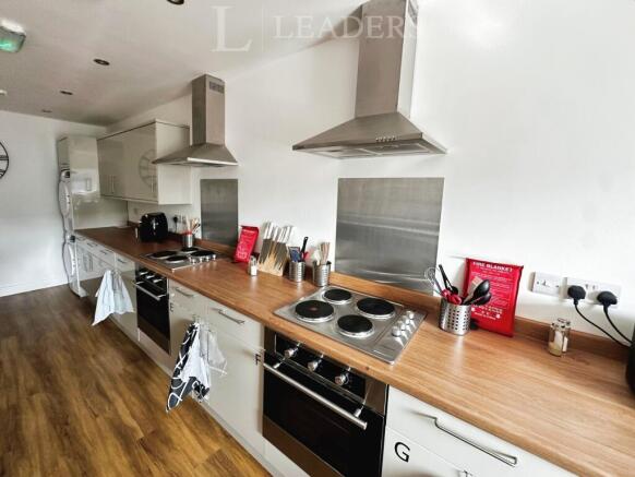 1 bed House to rent Image 6
