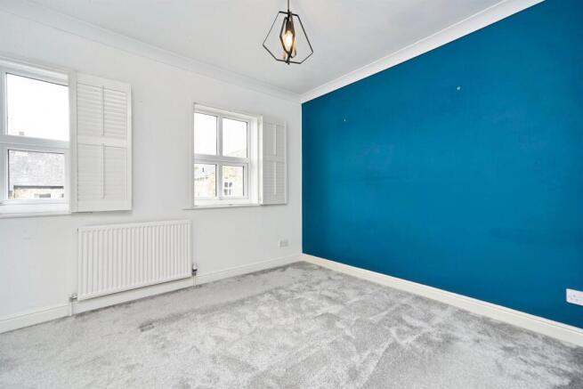 3 bed Semi-Detached for sale Image 6